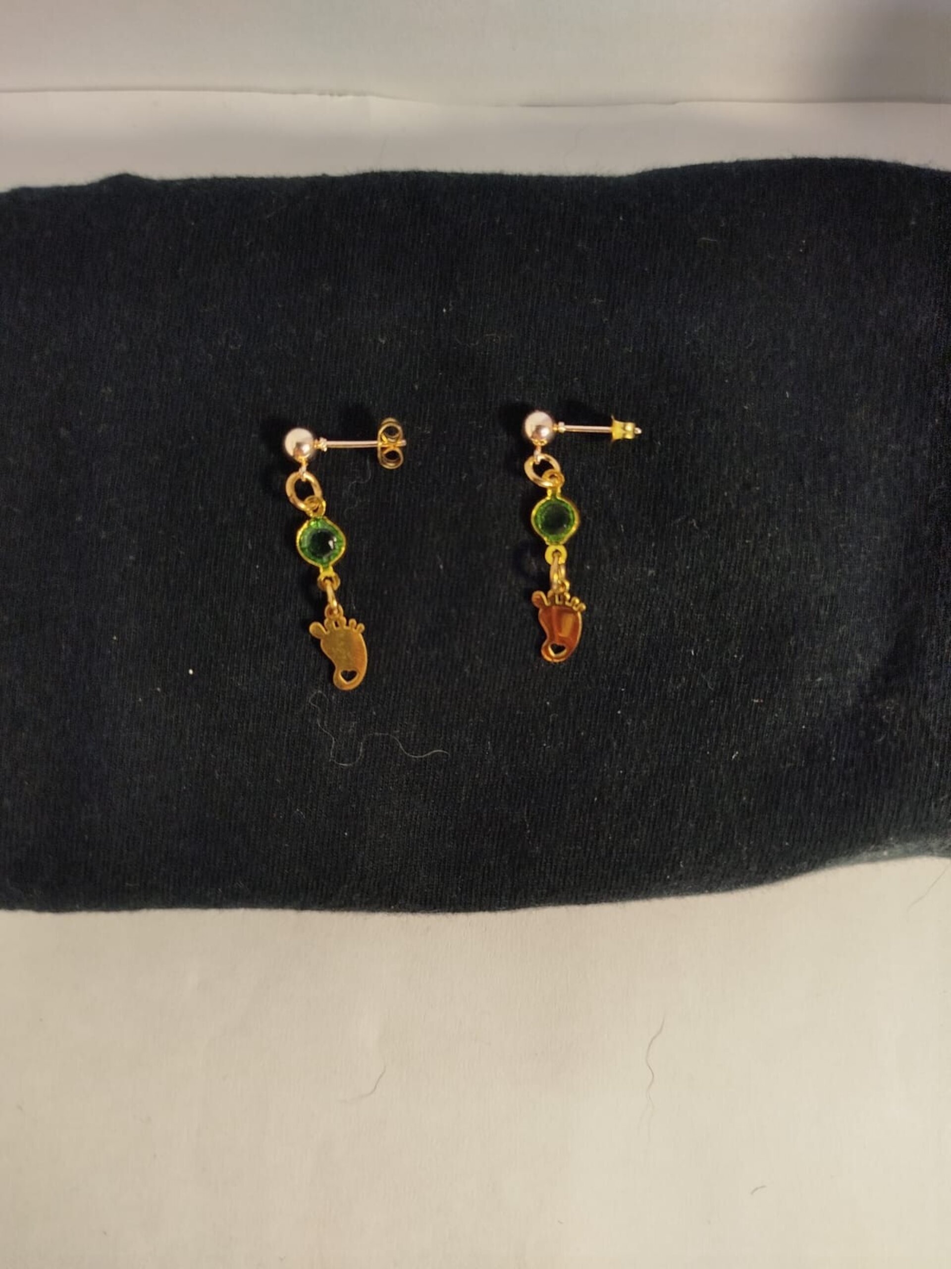 Pendientes piececitos dorados - 2