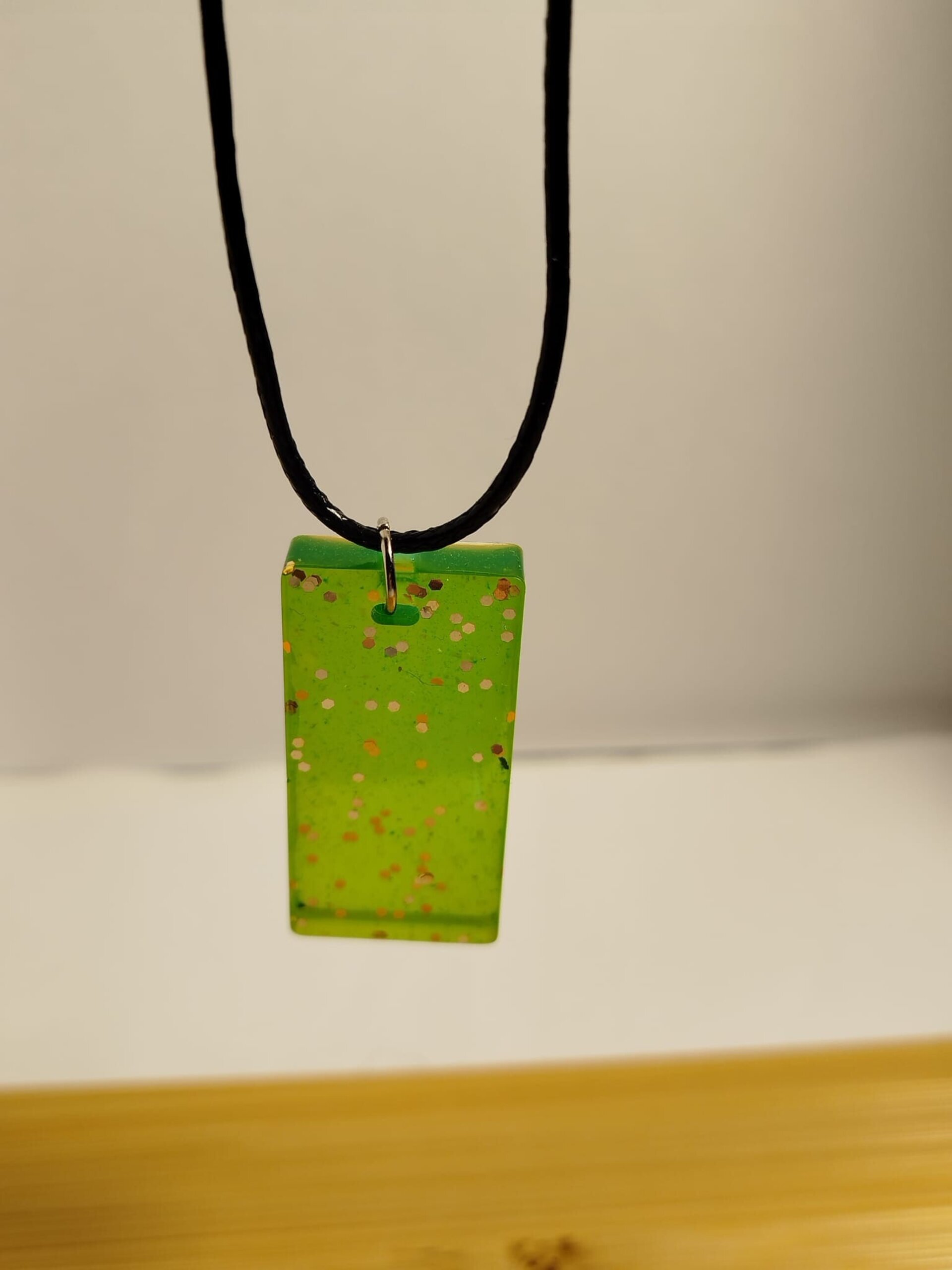 Collares con dijes rectangulares colores varios - 2