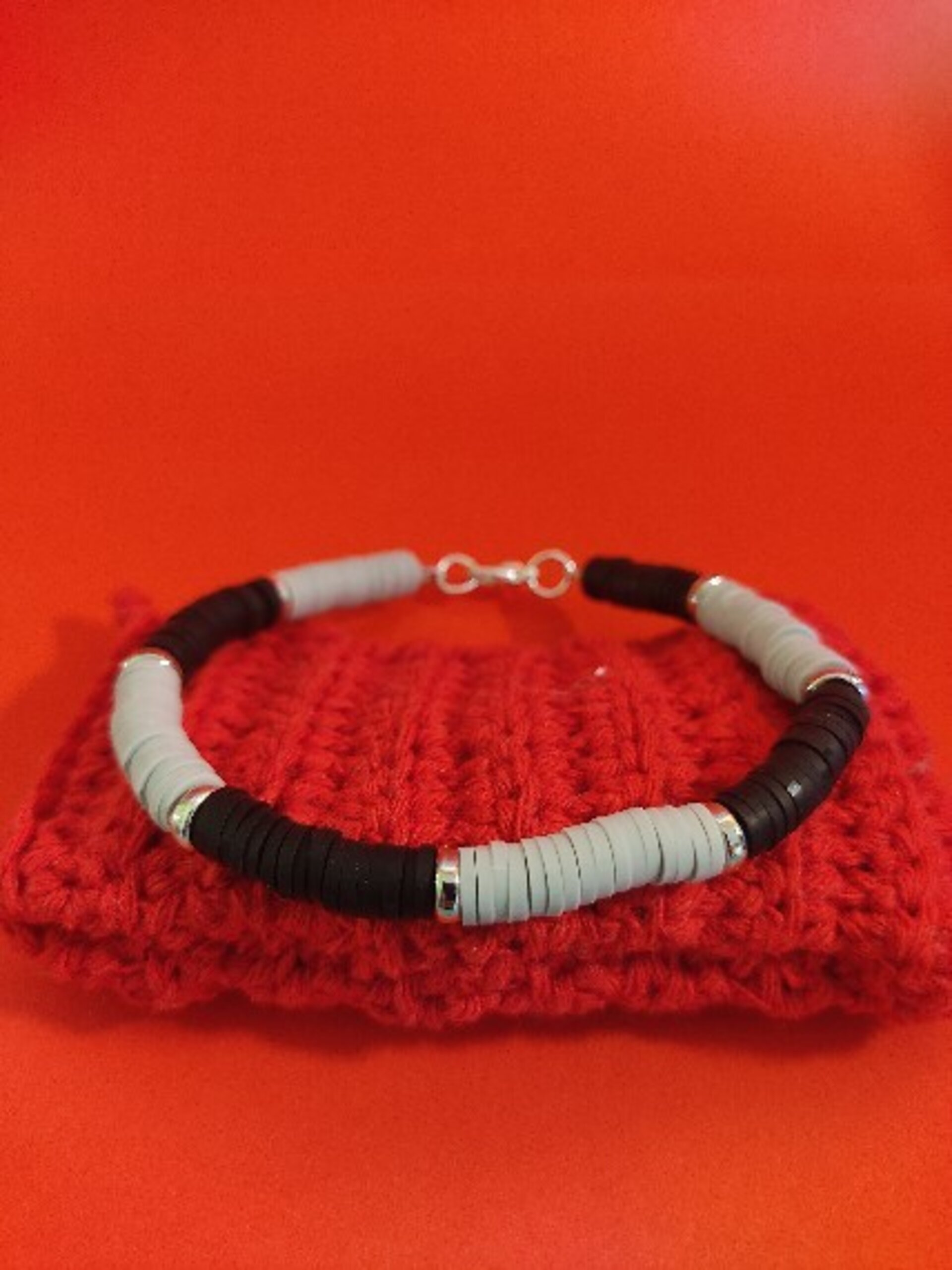 Conjunto de pulsera y pendientes gris, negro piezas fimo - 2