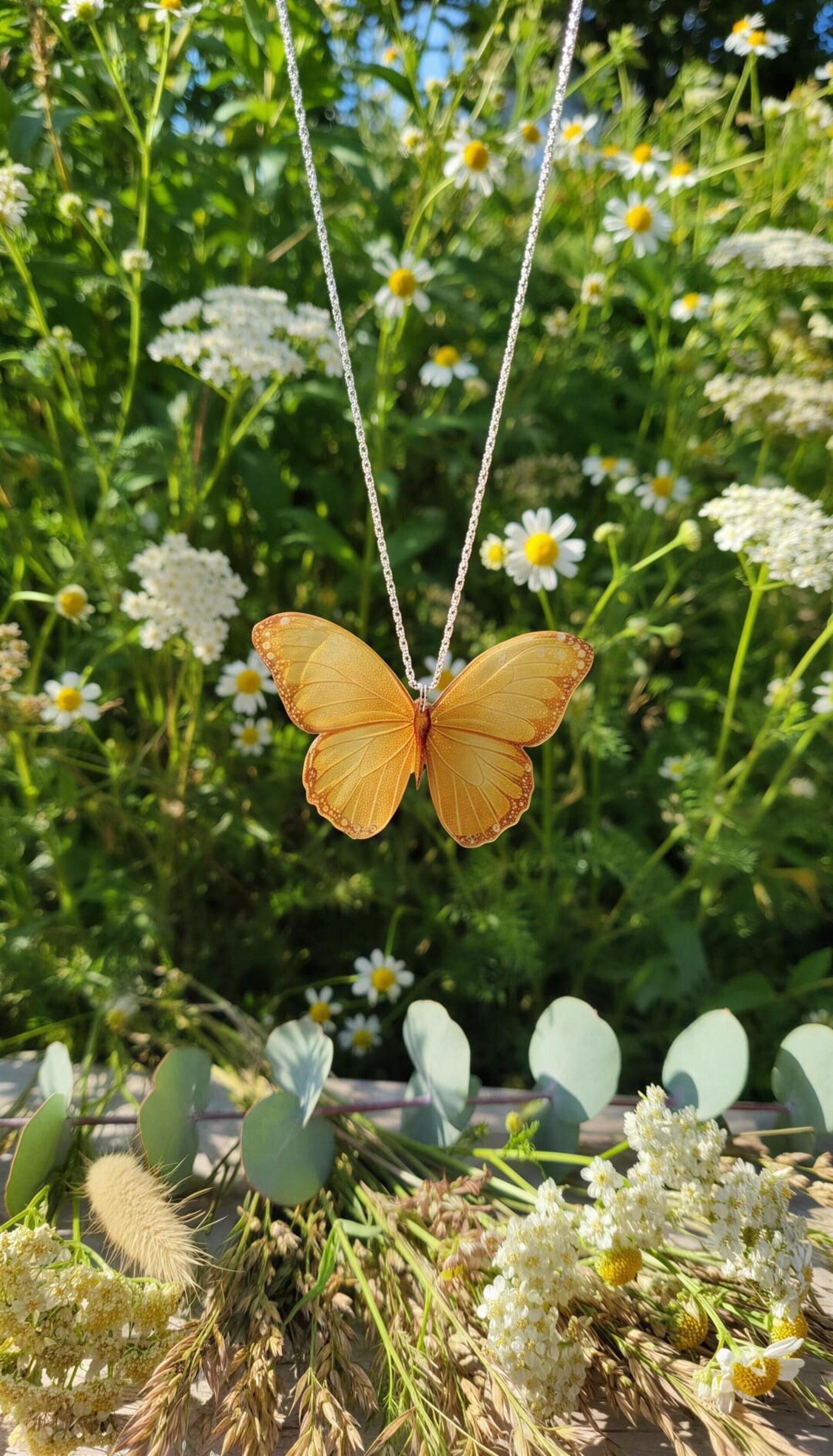 Mariposa Grande color caramelo - 3