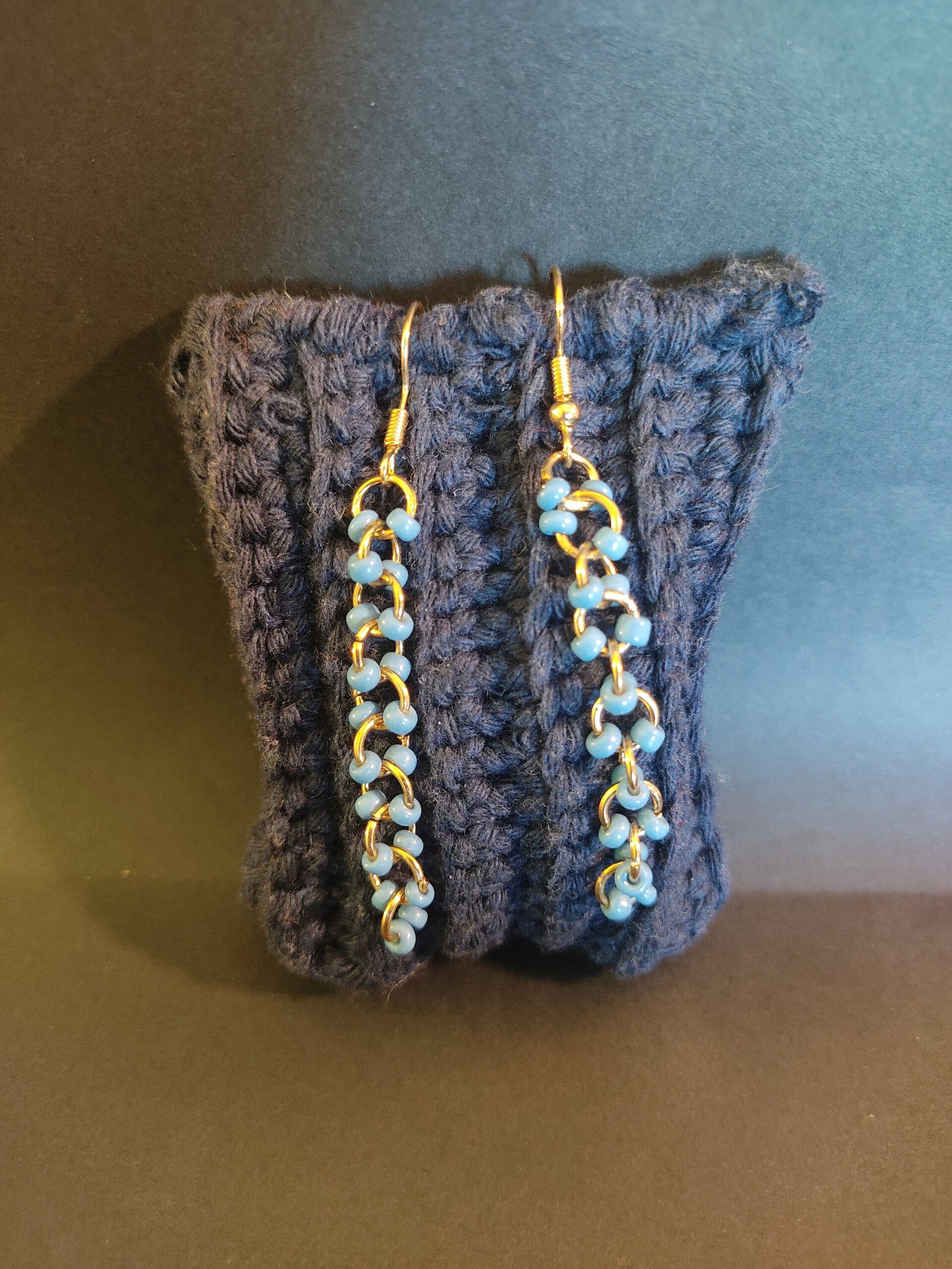 Pendientes largos con aros y mostacillas azules - 2