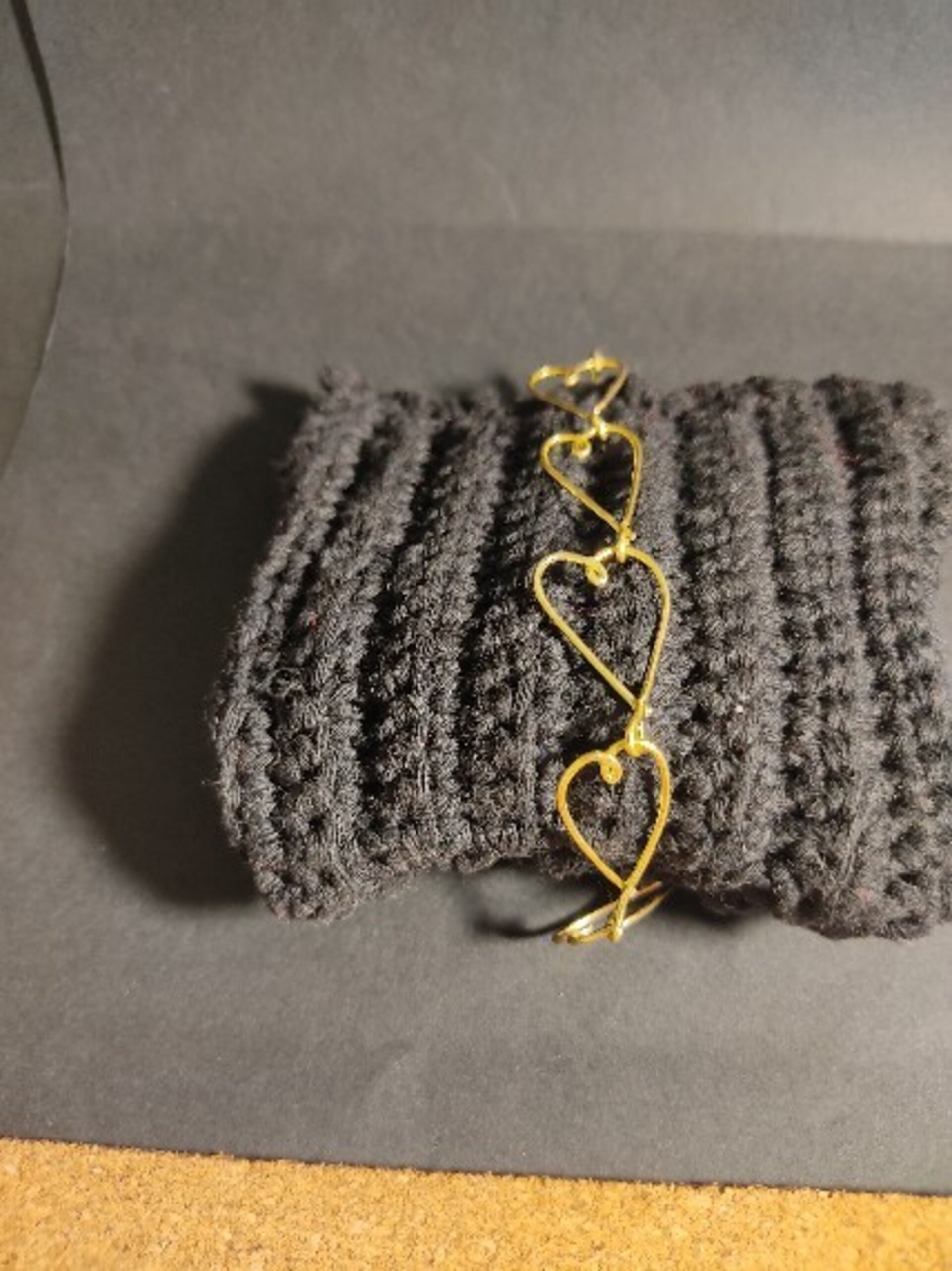 Pulsera corazones dorados - 2