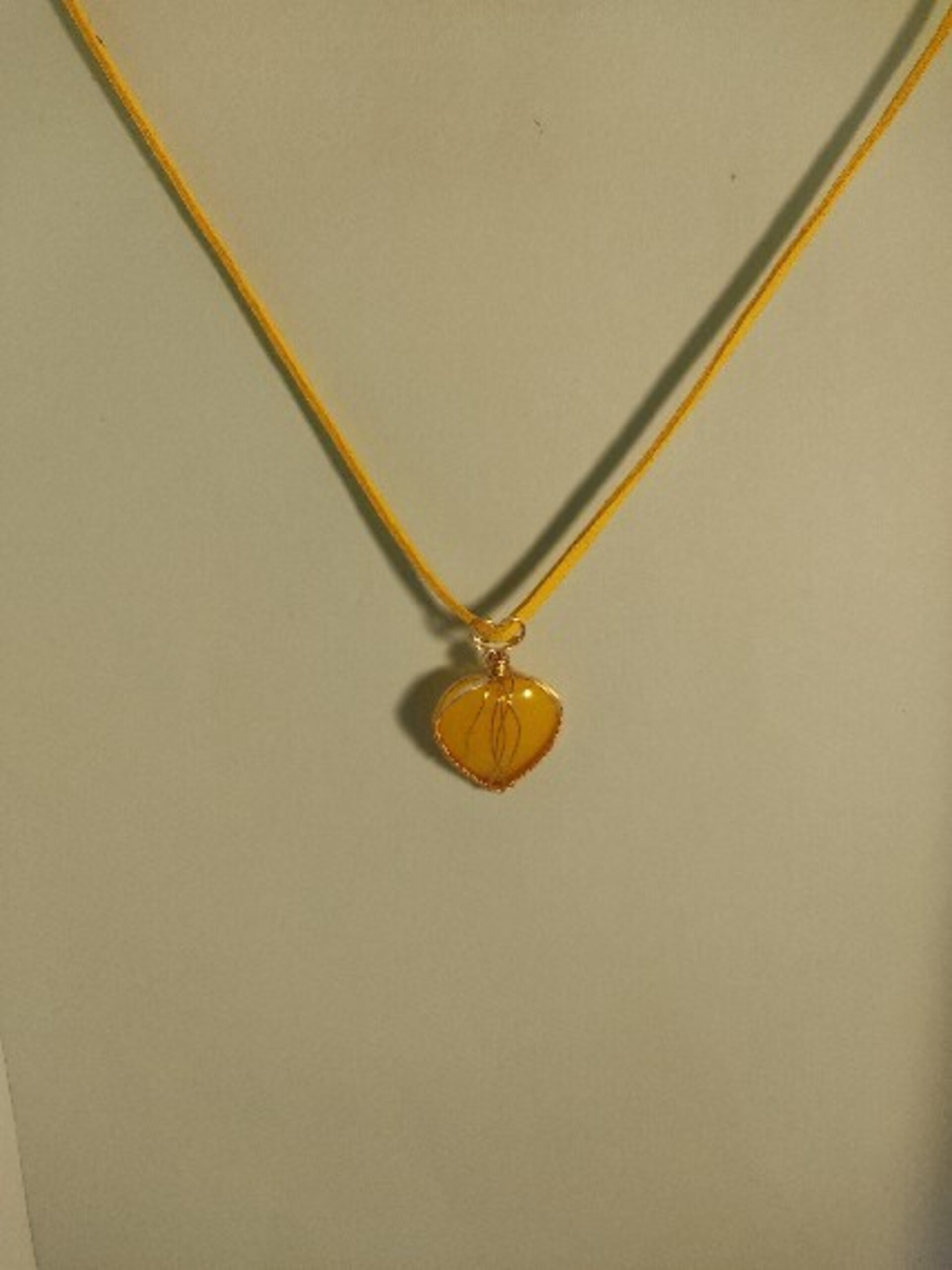 Collar con corazón topacio amarillo - 2