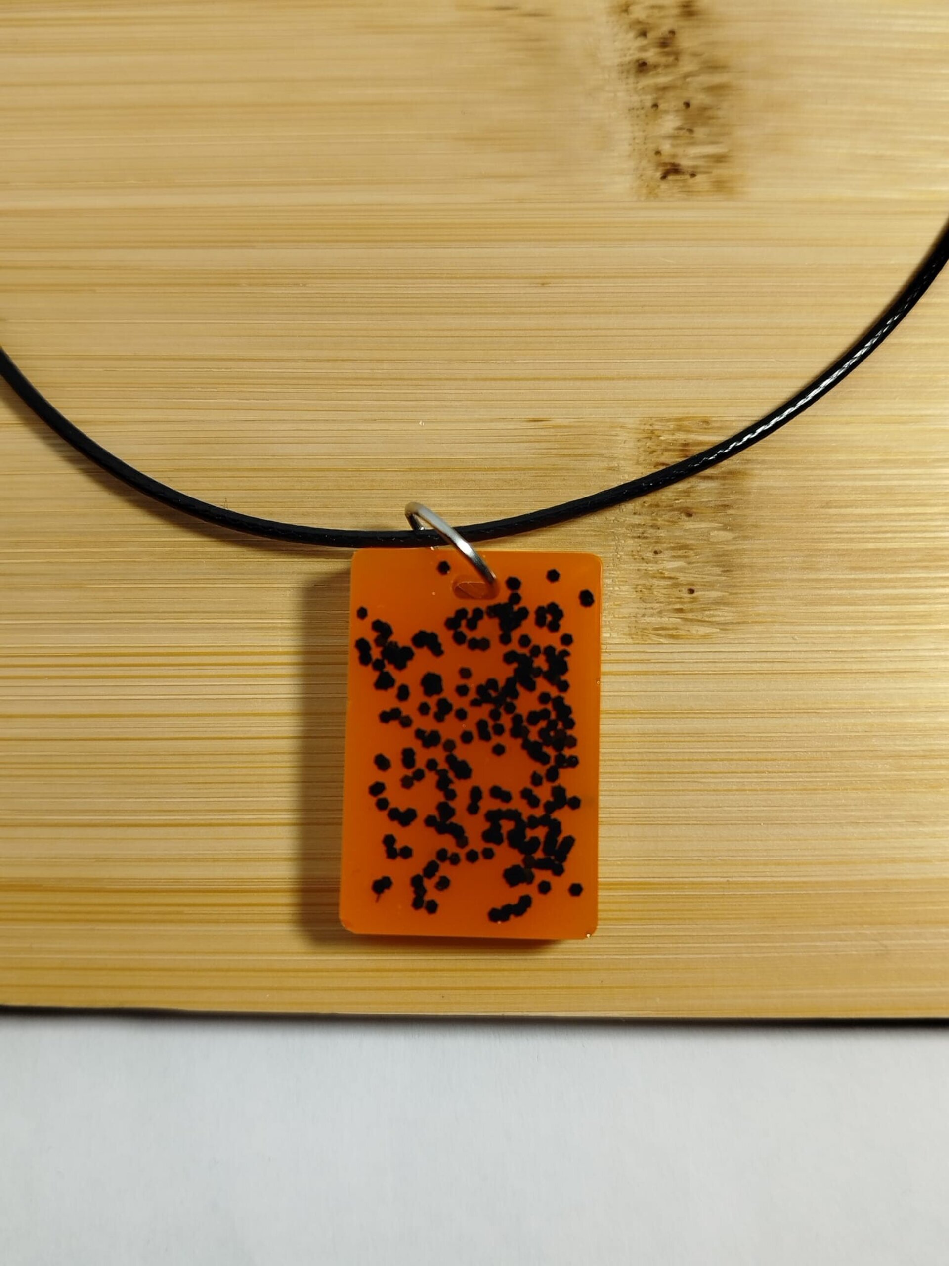 Collares con dijes rectangulares colores varios - 4