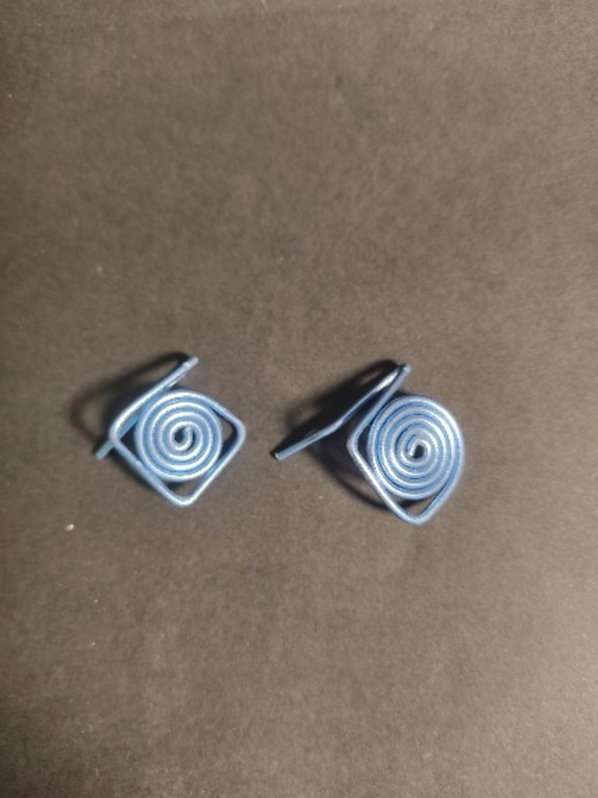 Pendientes espiral en cuadrado colores - 3