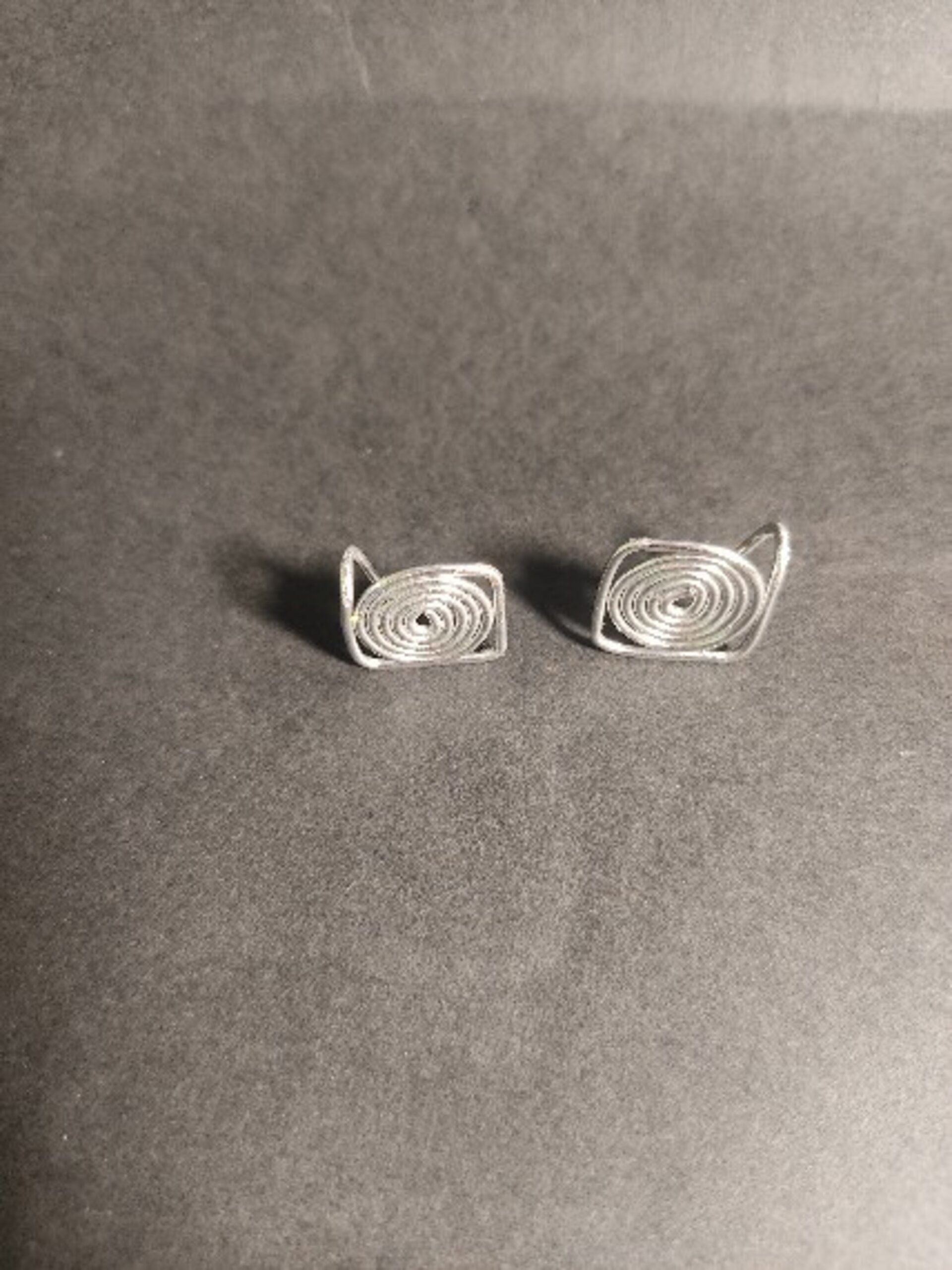 Pendientes espiral en cuadrado colores - 5