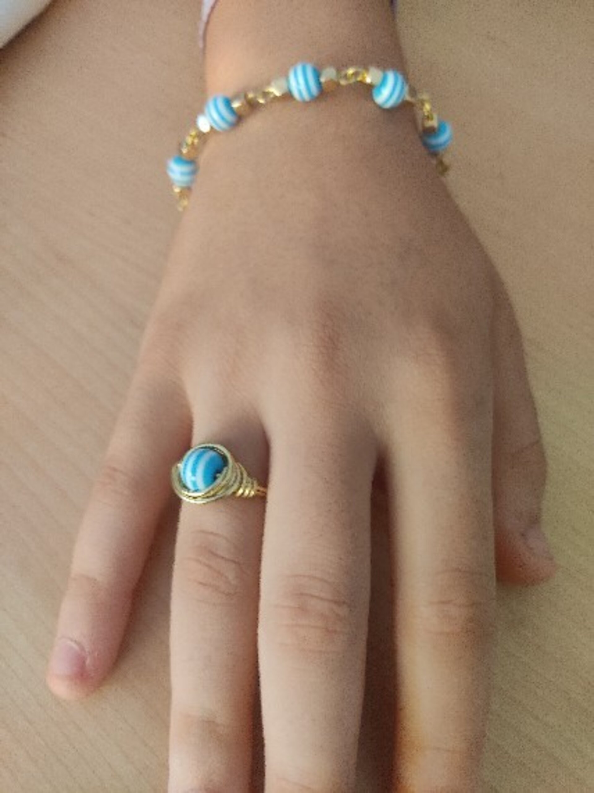 Conjunto de pulsera bolas colores azules y anillo a juego - 2