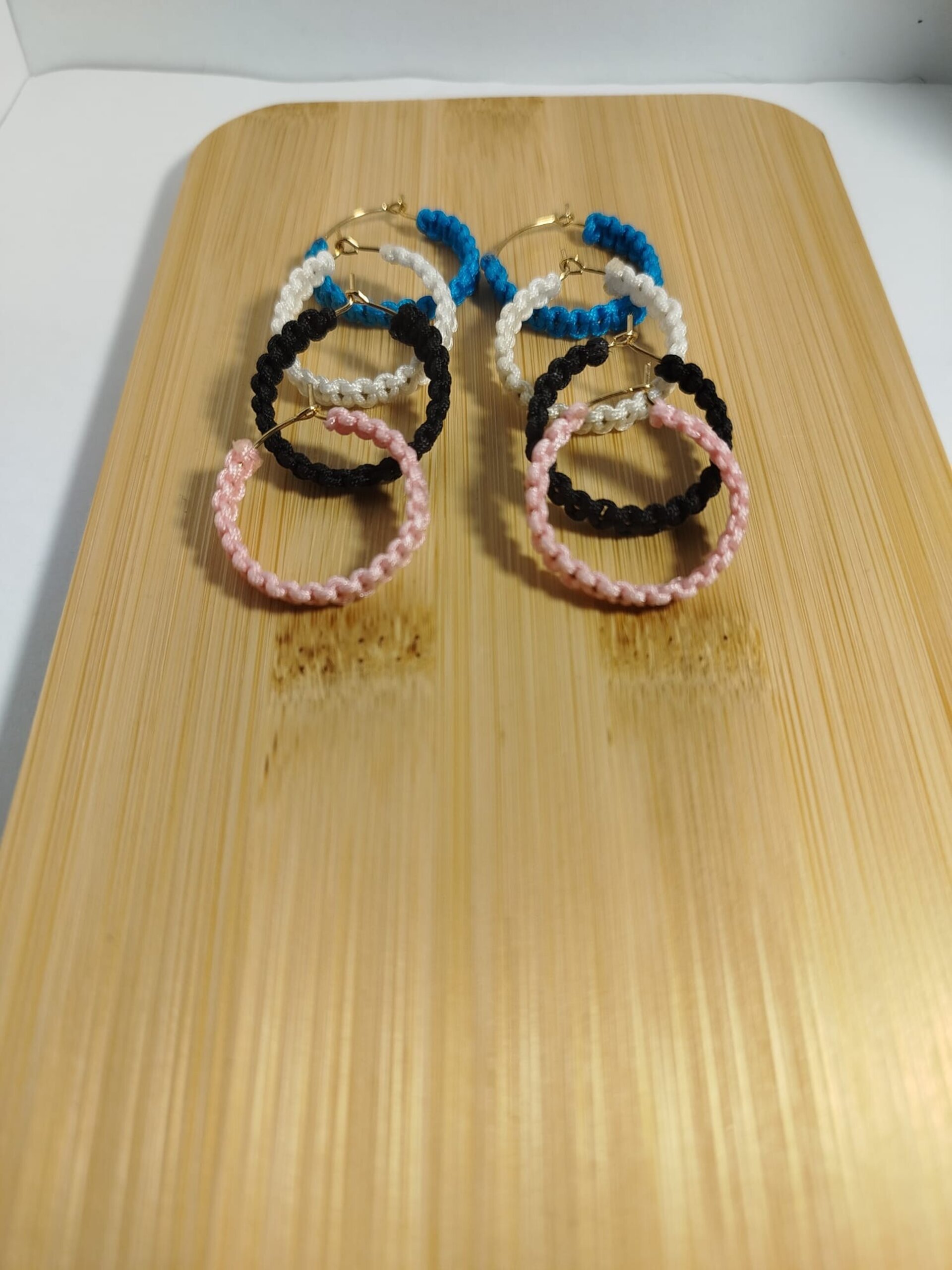 Pendientes aros  con hilo nudo plano - 4