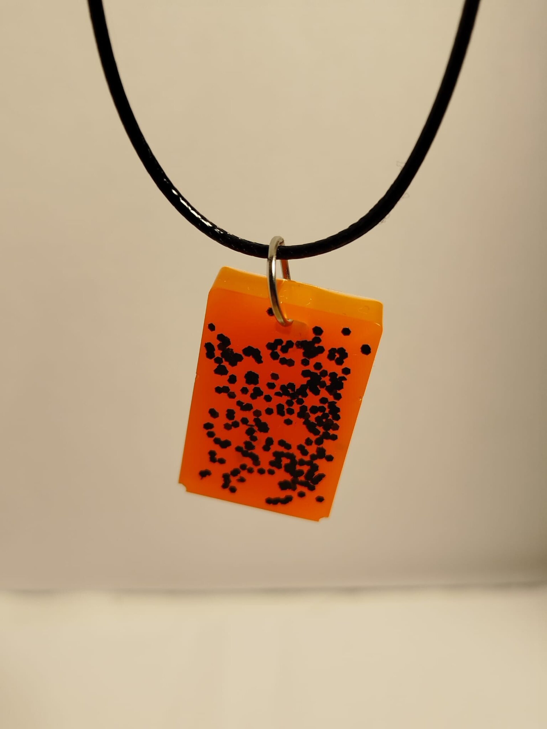 Collares con dijes rectangulares colores varios - 8